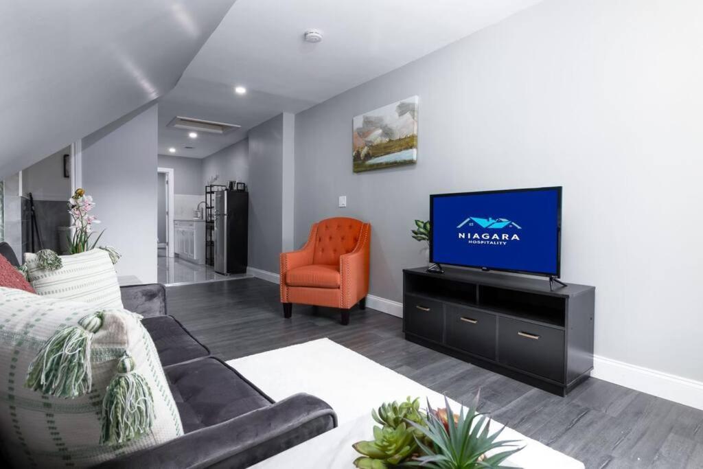 Cozy Micro Apartment, Minutes From Falls ไนแอการาฟอลส์ ภายนอก รูปภาพ