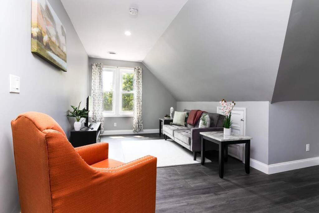 Cozy Micro Apartment, Minutes From Falls ไนแอการาฟอลส์ ภายนอก รูปภาพ
